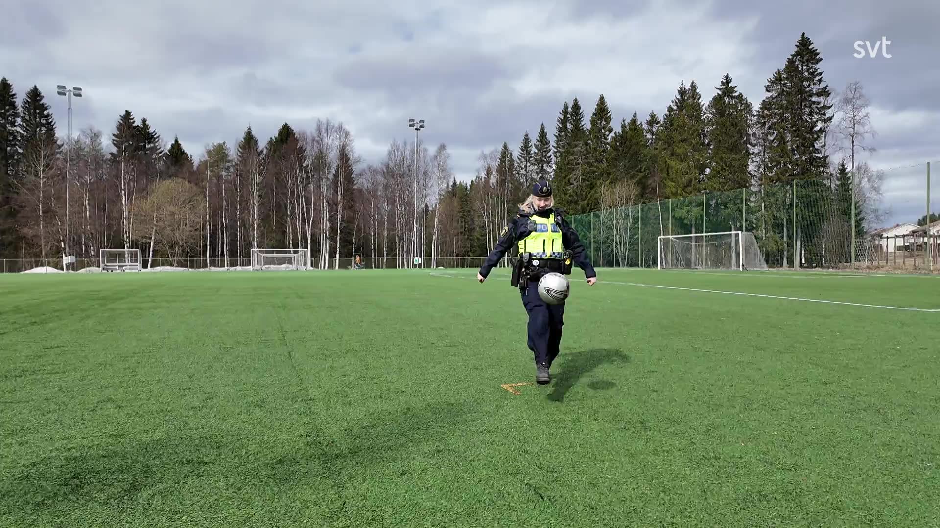 Polisen vill stoppa rekrytering på idrottsplatser